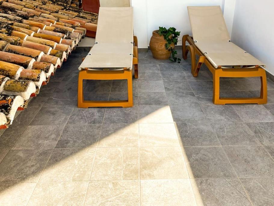 Beachfront House Пилес Екстериор снимка