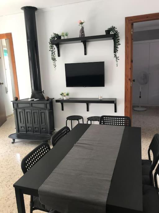 Beachfront House Пилес Екстериор снимка