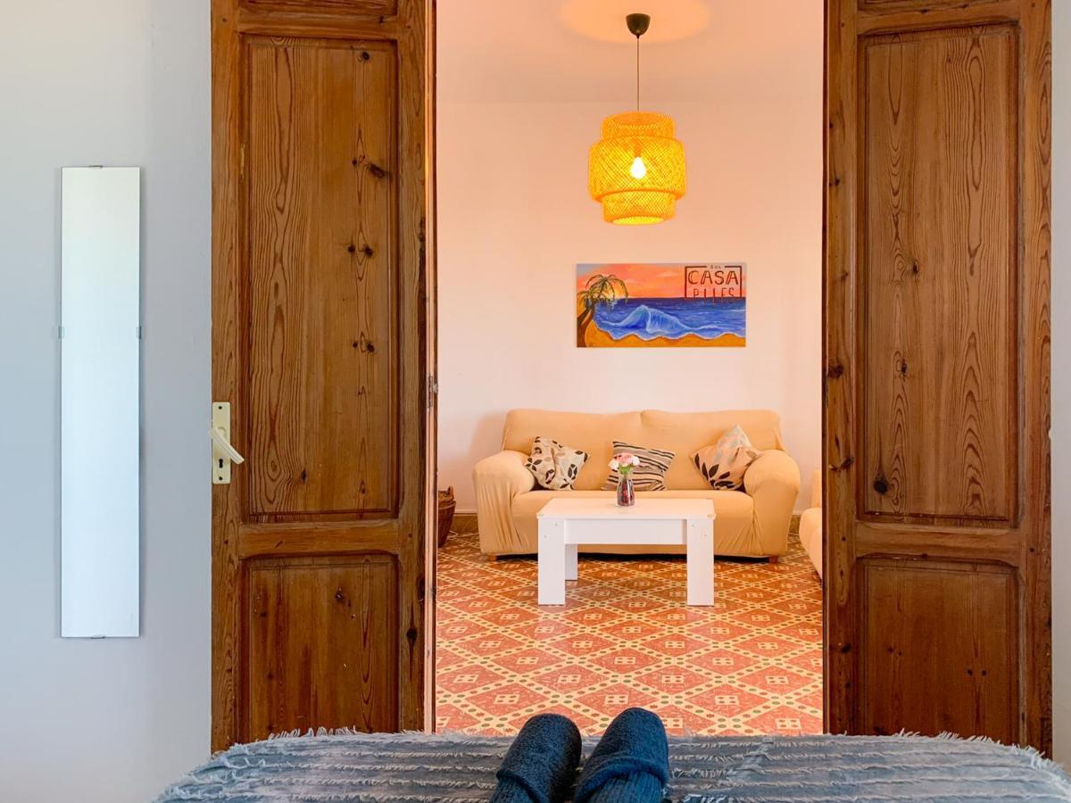 Beachfront House Пилес Екстериор снимка