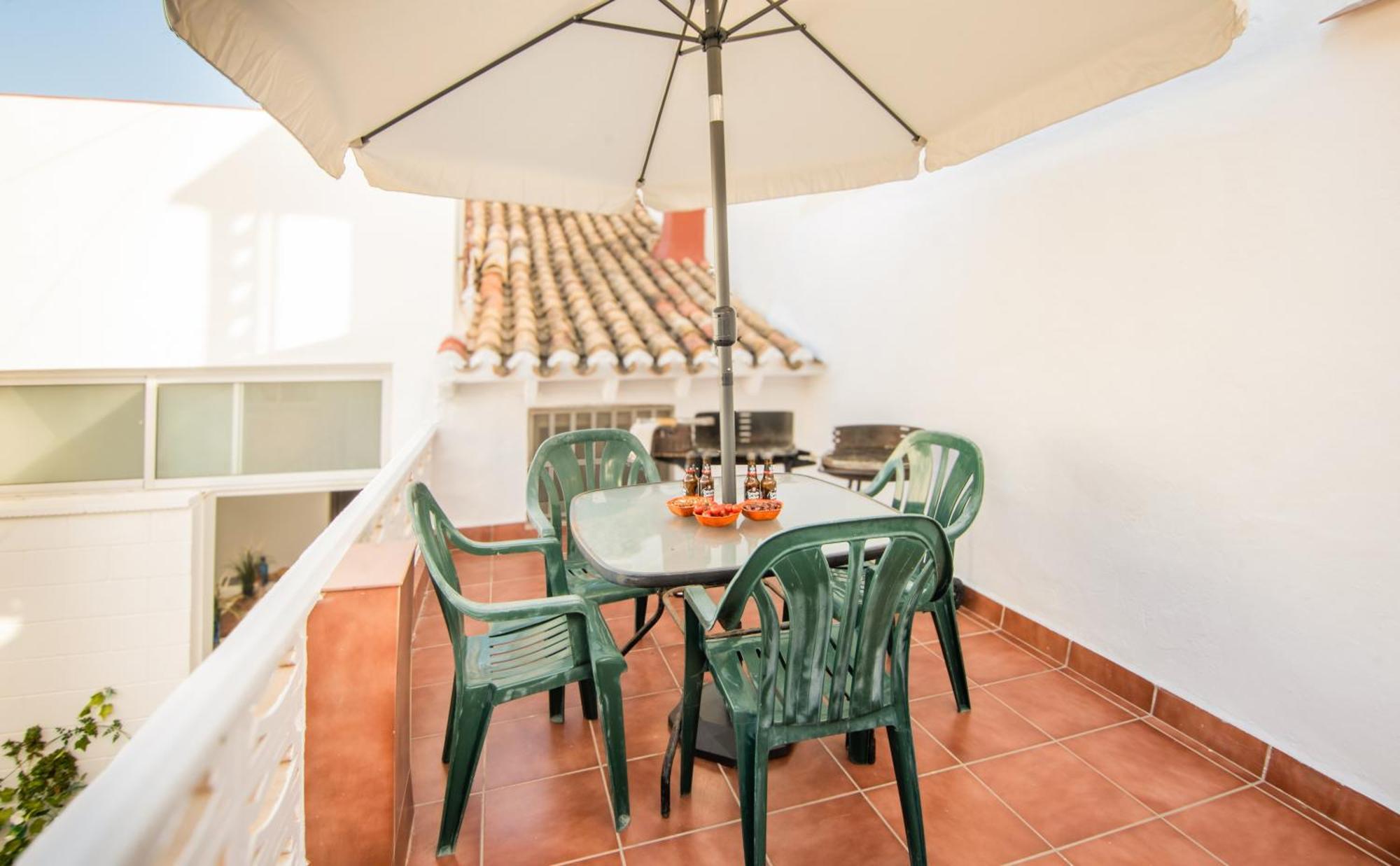 Beachfront House Пилес Екстериор снимка